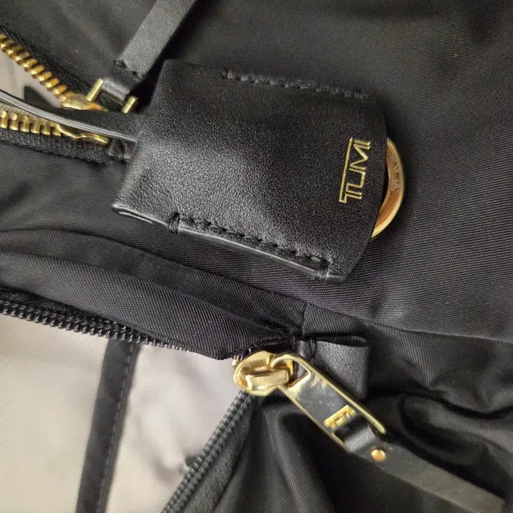 [BUNJANG] TOMORROW X TOGETHER Voyager Backpack / 투미 보이져 백팩