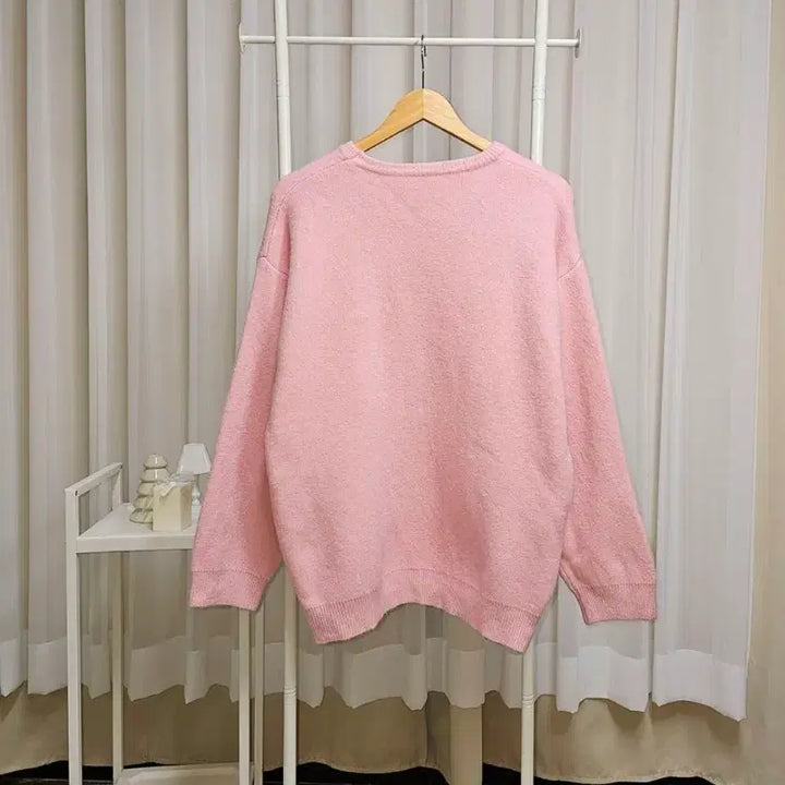 [SOLD OUT] 도톰하고 따뜻한 핏감이 너무 예쁜 루즈핏 라운드넥 니트_핑크