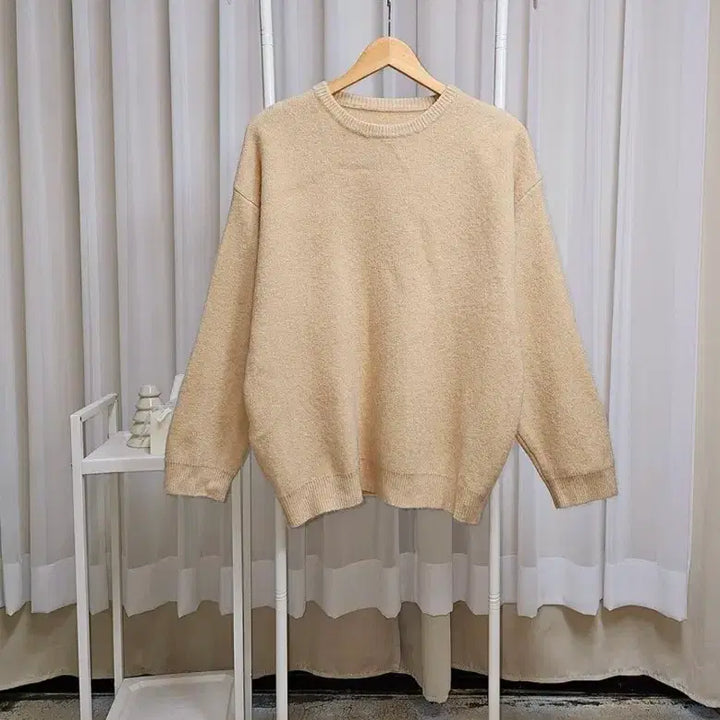 [SOLD OUT] (무료배송)핏감이 너무 예쁜 루즈핏 라운드넥 니트_베이지