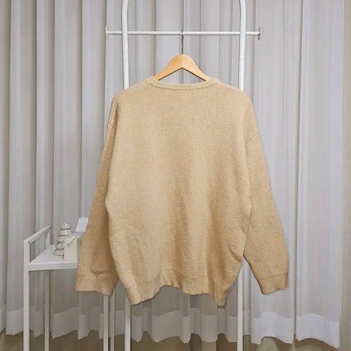 [SOLD OUT] (무료배송)핏감이 너무 예쁜 루즈핏 라운드넥 니트_베이지