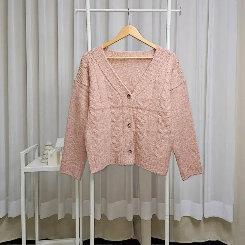 [BUNJANG] V-Neck Cable Knit Colorblock Cardigan / 깊은 브이넥 꽈배기 배색 러블리 가디건