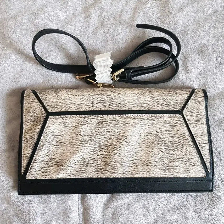 [BUNJANG] Unspecified Beige Crossbody Bag / 여성 슈펜 크로스백