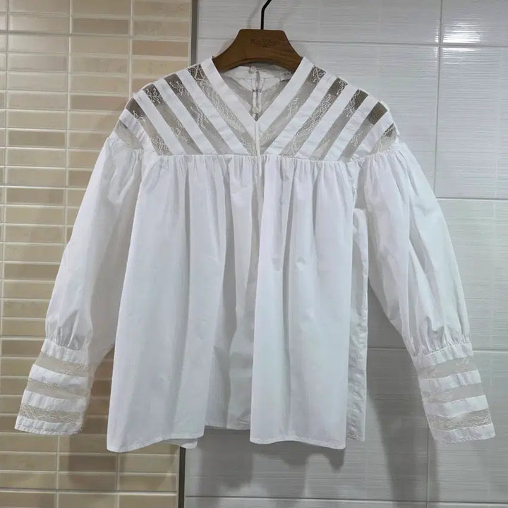 [SOLD OUT] 산드로 Sandro 레이스 블라우스 화이트