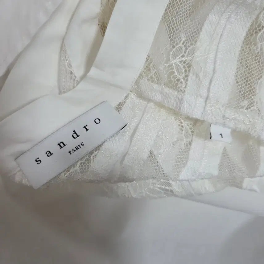 [SOLD OUT] 산드로 Sandro 레이스 블라우스 화이트
