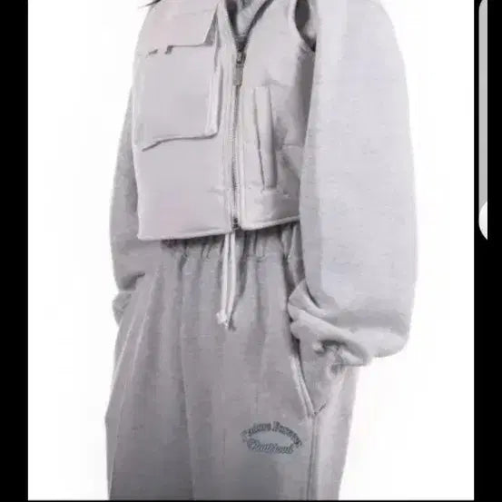 [BUNJANG] Bad Blood Cropped Vest / 배드블레드조끼
