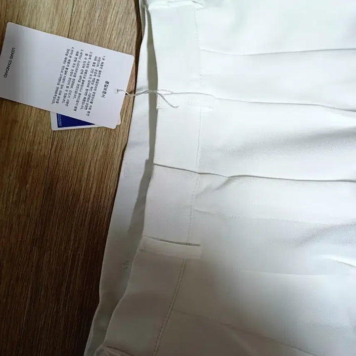 [SOLD OUT] [새상품/S] 저스트원 앨런 링클프리 비죠 핀턱슬랙스 (화이트/숏)