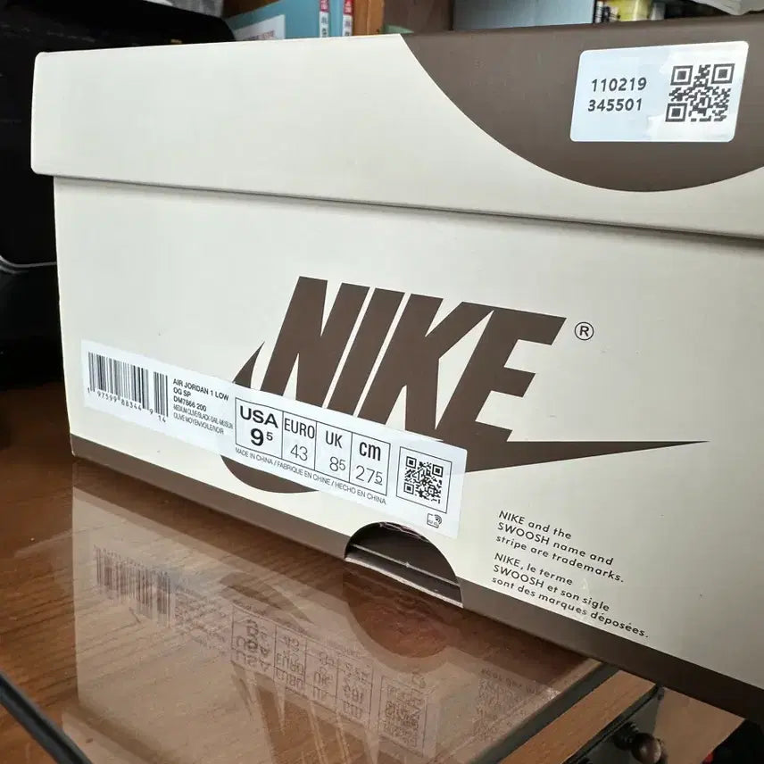 [BUNJANG] Nike Air Jordan 1 Low Travis Scott OG - 275 - Sneakers / 나이키 에어 조던1 로우 트래비스 스캇 OG-275/ 크림구매