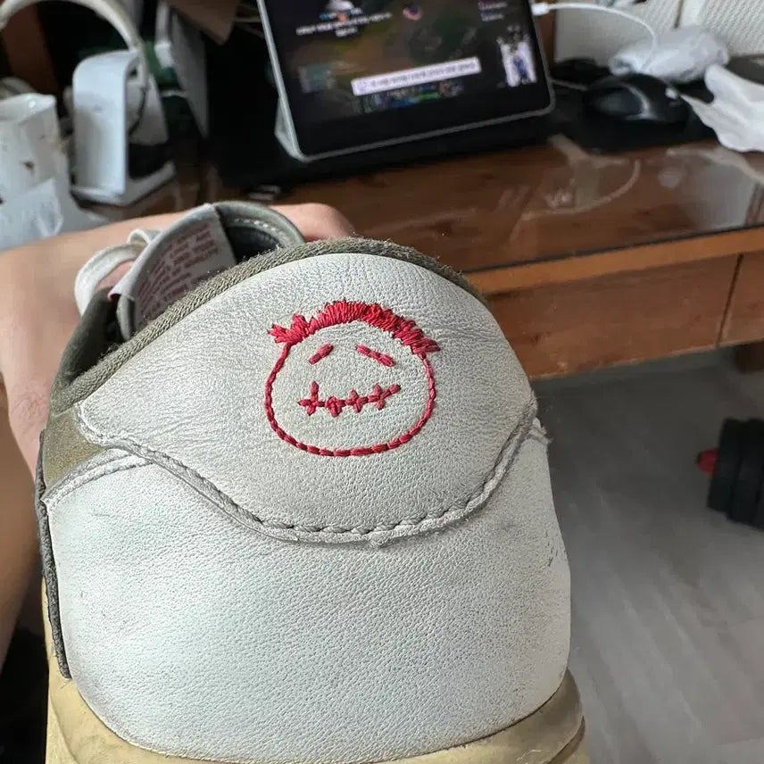 [BUNJANG] Nike Air Jordan 1 Low Travis Scott OG - 275 - Sneakers / 나이키 에어 조던1 로우 트래비스 스캇 OG-275/ 크림구매