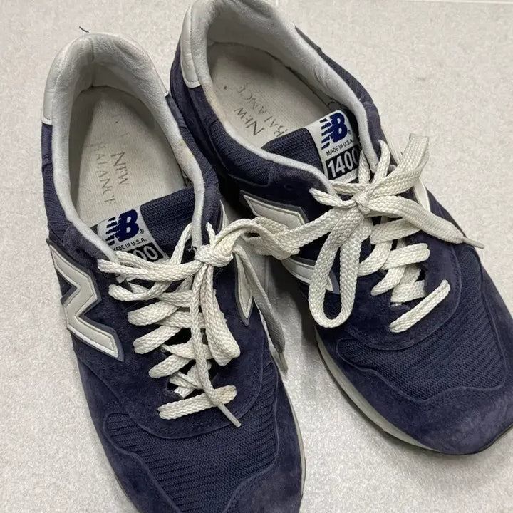 [BUNJANG] New Balance 1400 Sneakers / 뉴발란스 1400 270