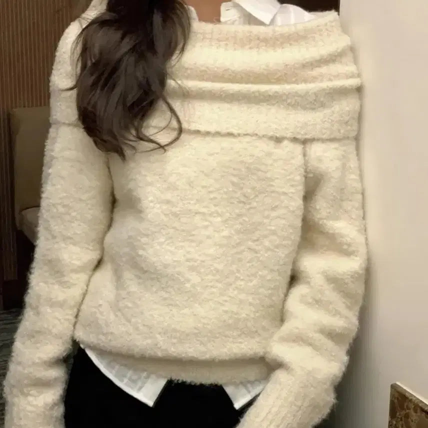 [BUNJANG] Ordinaryment Kind Wool Off-Shoulder Knit Sweater / 오디너리먼트 킨드 울 오프숄더 니트