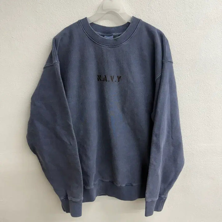 [BUNJANG] OUTSTANDING NAVY Blue Man-To-Man S / 아웃스탠딩 네이비(NAVY) 프린팅 블루 맨투맨 S