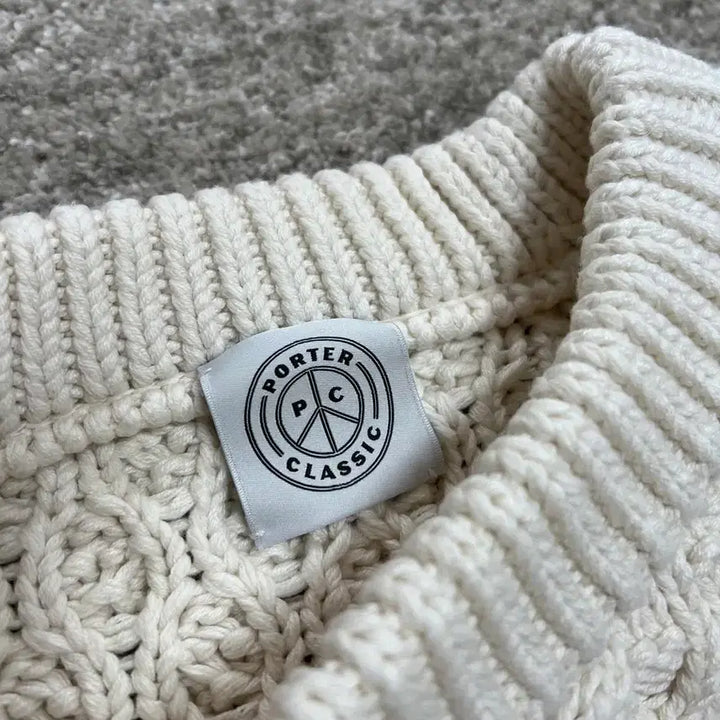 [BUNJANG] Porter Classic Cable Knit Sweater / 포터클래식 케이블 니트