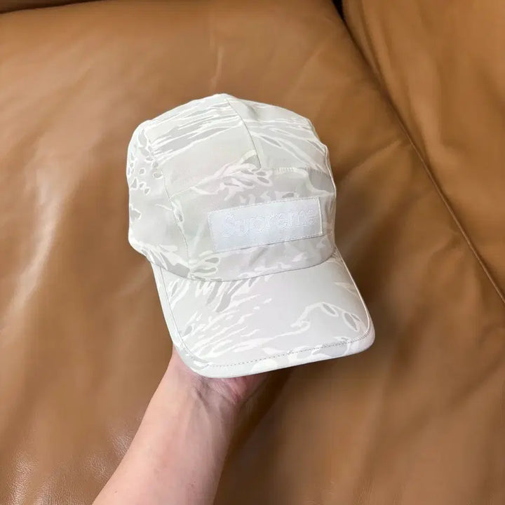 [BUNJANG] Supreme Reflective Tiger Camo Camp Cap / 슈프림 캠프캡 모자 리플렉티브 타이거 카모 화이트