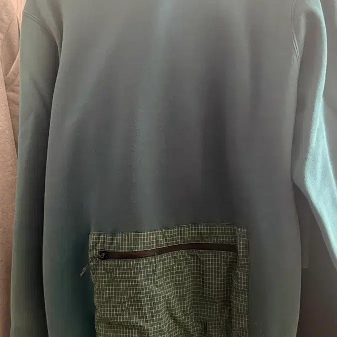 [BUNJANG] Nike ACG Green Logo Sweatshirt / NIKE ACG 로고 그린컬러 맨투맨 스웻셔츠