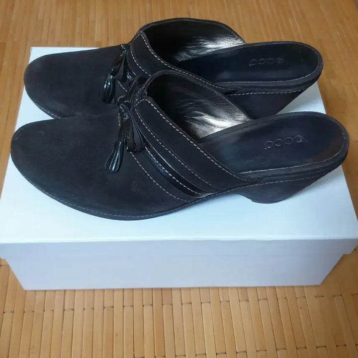 [BUNJANG] Ecco Suede Mule Sandal / (250추천)ecco  에코  스웨이드뮬,여성 에코샌들