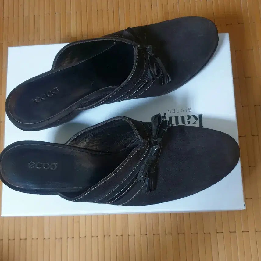 [BUNJANG] Ecco Suede Mule Sandal / (250추천)ecco  에코  스웨이드뮬,여성 에코샌들