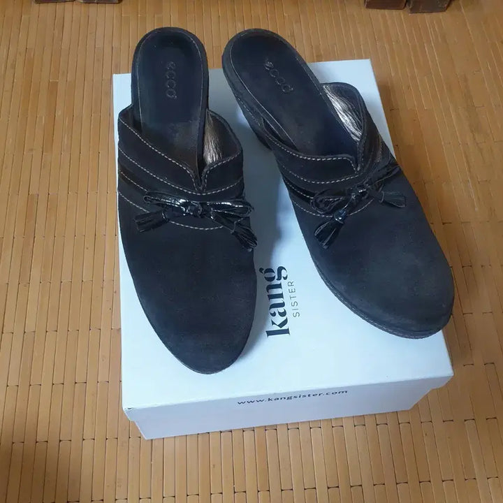 [BUNJANG] Ecco Suede Mule Sandal / (250추천)ecco  에코  스웨이드뮬,여성 에코샌들