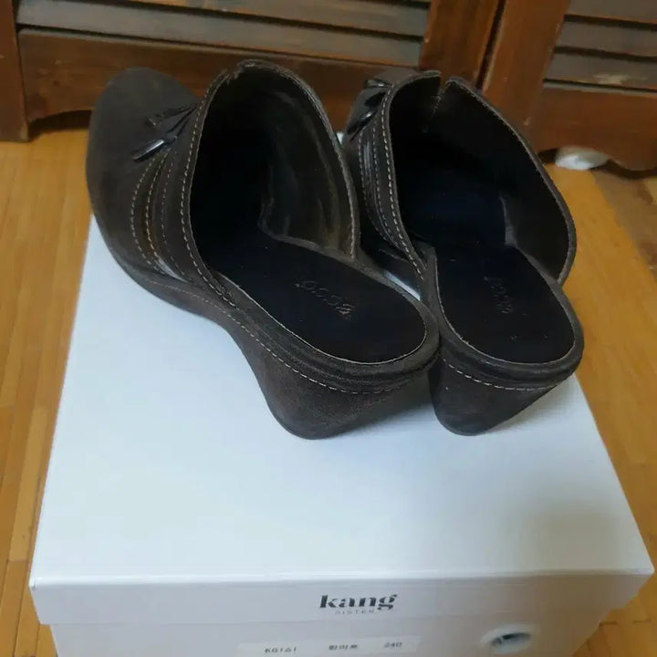 [BUNJANG] Ecco Suede Mule Sandal / (250추천)ecco  에코  스웨이드뮬,여성 에코샌들