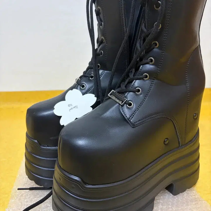 [BUNJANG] 20cm Standing Shoes / <대여> 스탠딩화 20cm 보증금 x