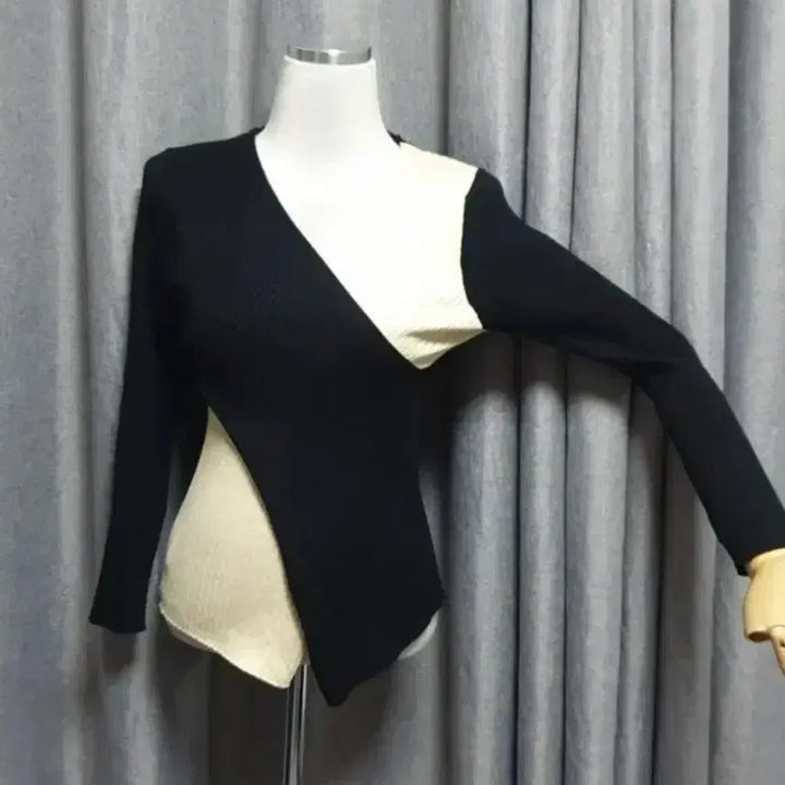 [BUNJANG] Colorblock Wrap Knit &amp; Jeans Set / 배색 랩 쫀쫀 니트 청바지 코디세트