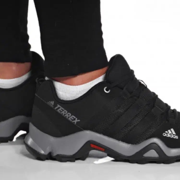 [BUNJANG] Adidas Terrex AX2R Trekking Shoes / 아디다스 테렉스 AX2R 트레킹화