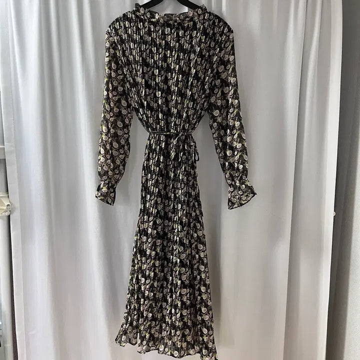 [BUNJANG] Floral Pleated Long Dress / 봄옷 잔꽃 플리츠 롱 원피스