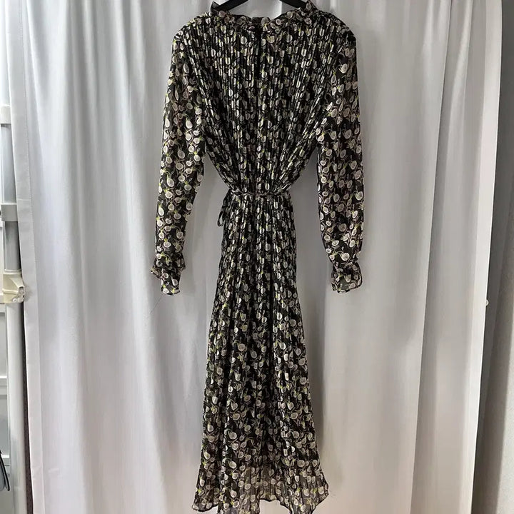 [BUNJANG] Floral Pleated Long Dress / 봄옷 잔꽃 플리츠 롱 원피스