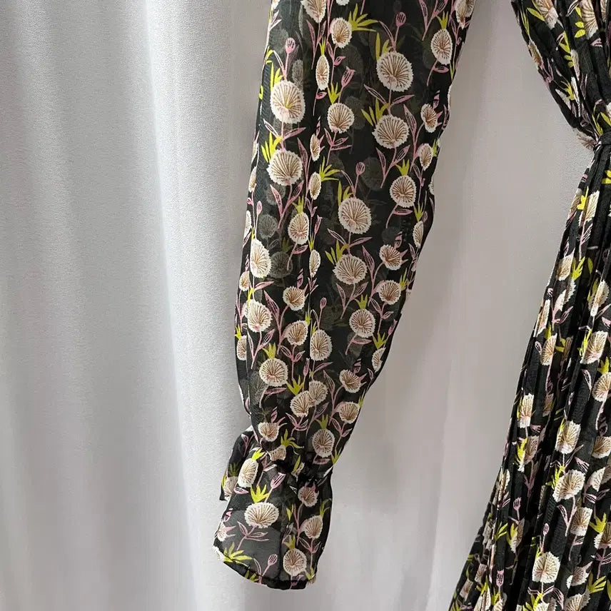 [BUNJANG] Floral Pleated Long Dress / 봄옷 잔꽃 플리츠 롱 원피스