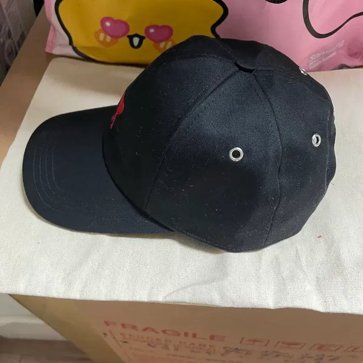 [BUNJANG] BTS Army Heart Logo Ball Cap Black / 아미 하트 로고 볼캡 블랙
