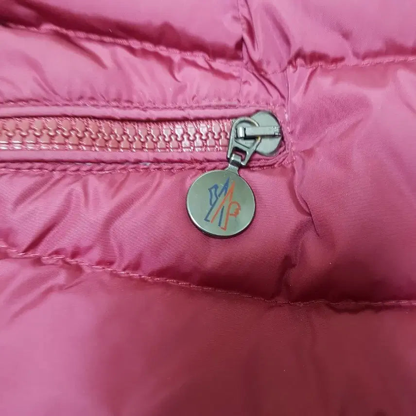 [BUNJANG] Moncler Women's Short Padded Jacket (Size 1) / 정품 몽클레어 여성 숏패딩 1사이즈