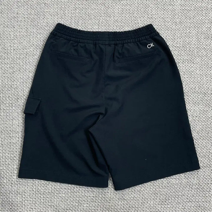 [BUNJANG] Calvin Klein Cargo Shorts (Black) / [여성하의] 캘빈클라인 5부 카고 반바지