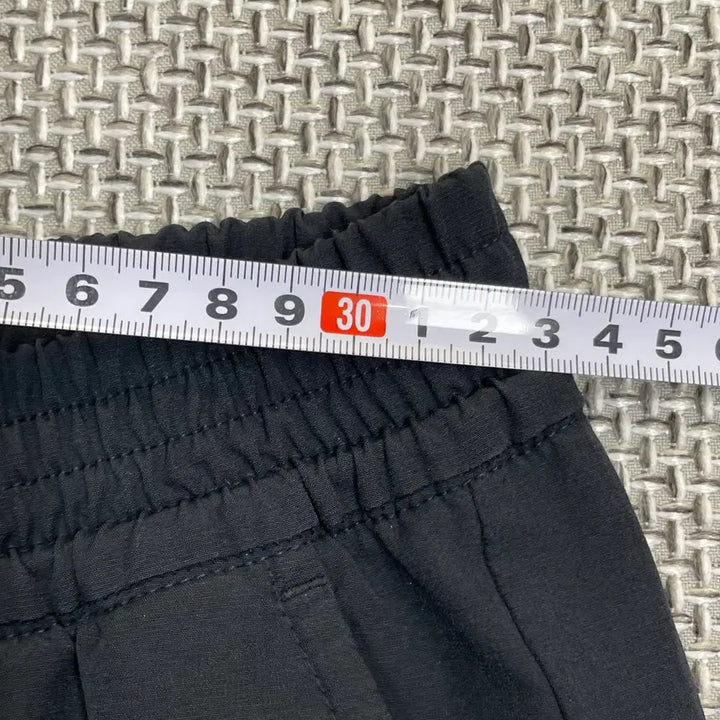 [BUNJANG] Calvin Klein Cargo Shorts (Black) / [여성하의] 캘빈클라인 5부 카고 반바지