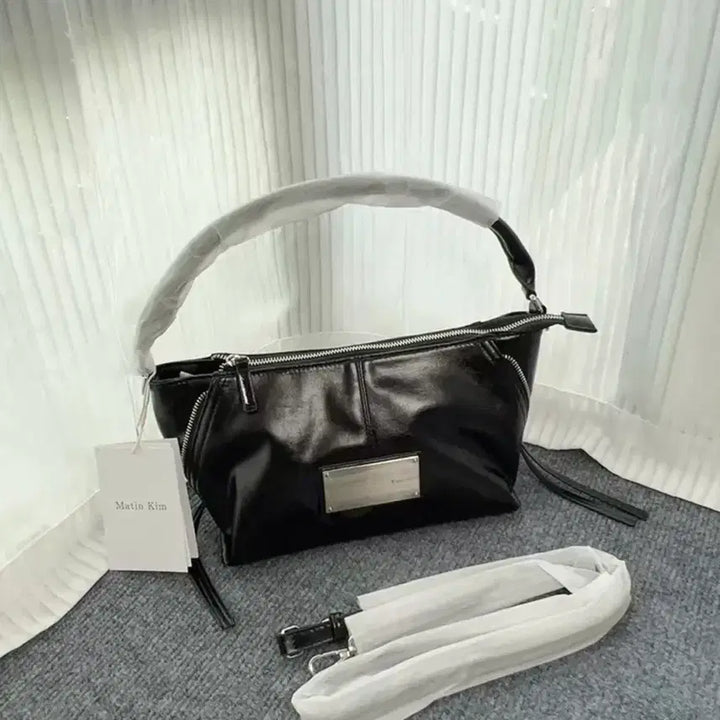 [BUNJANG] Matin Kim Black Leather Shoulder Bag / 마뗑킴 블랙 레더 숄더백 New with tags