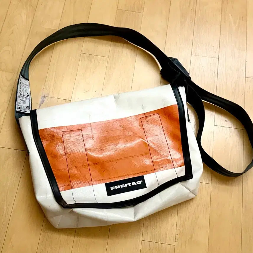 [SOLD OUT] [프라이탁] 덱스터 (화이트/오렌지, 민트택 포함)