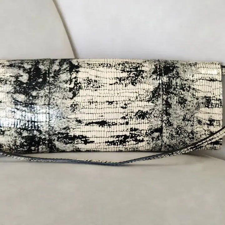 [BUNJANG] Real Python Ribbon Clutch Bag / 리얼파이톤 리본 클러치백(무료배송)