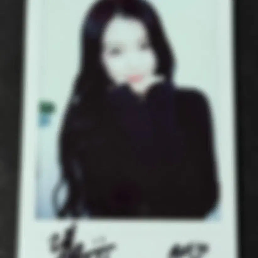 tripleS 트리플에스 공유빈 싸인 폴라로이드