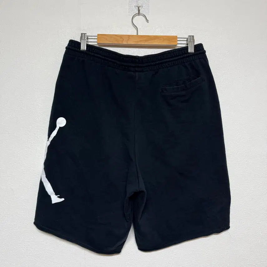 [BUNJANG] Jordan Black Shorts (L) / 조던 블랙 반바지 L