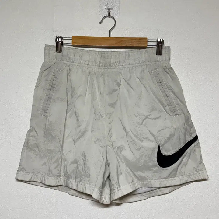 [BUNJANG] Nike Swoosh Logo Nylon Shorts XL / 나이키 바스락 빅로고 반바지 XL