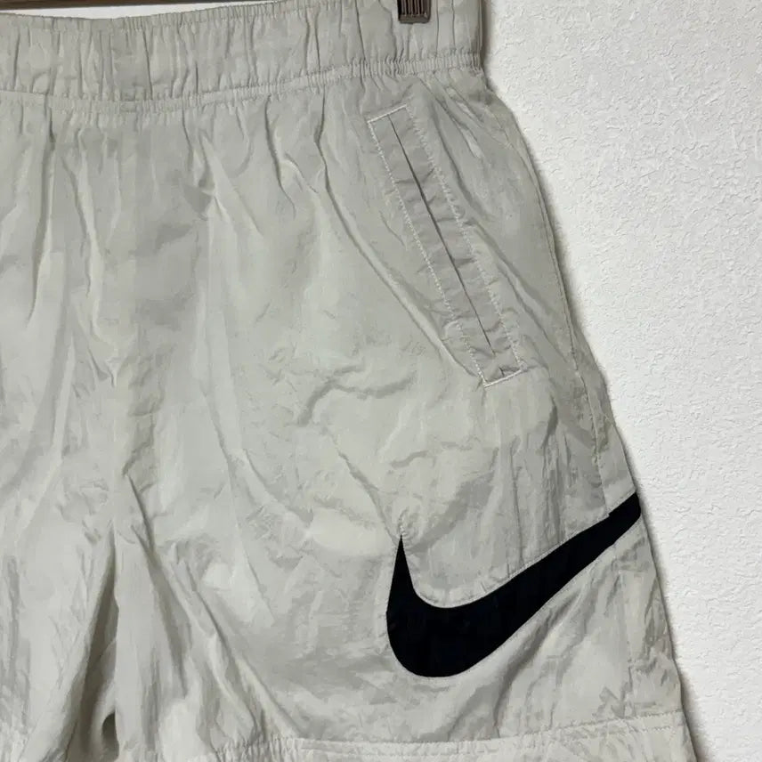 [BUNJANG] Nike Swoosh Logo Nylon Shorts XL / 나이키 바스락 빅로고 반바지 XL