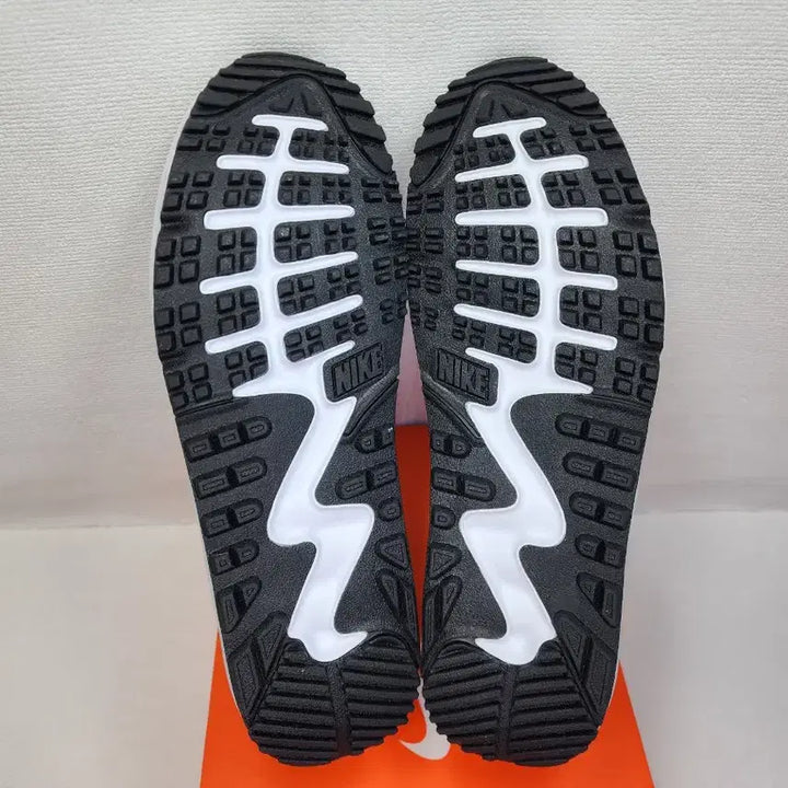 [BUNJANG] Nike Air Max 90 G Sneakers / 나이키 에어맥스90 G 265,280 새상품 정품 무료배송 네고