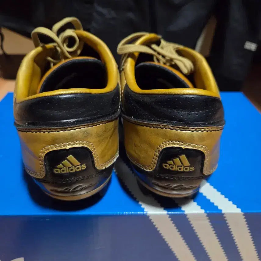 [BUNJANG] Adidas adiCore Gold Soccer Cleats 245 / 아디다스 adiCore 골드 축구화 245