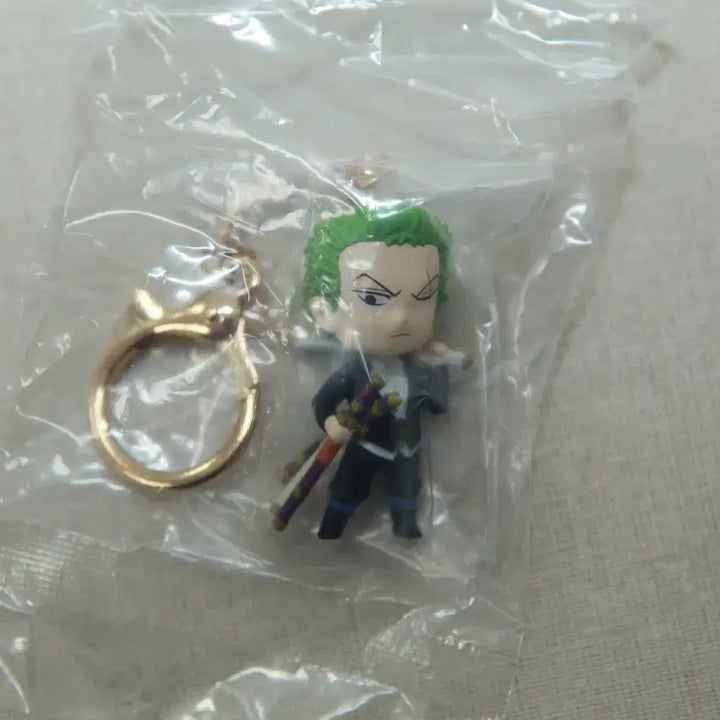 [BUNJANG] One Piece Film Red Zoro Figure Keychain / 원피스 필름 레드 조로 피규어 키링