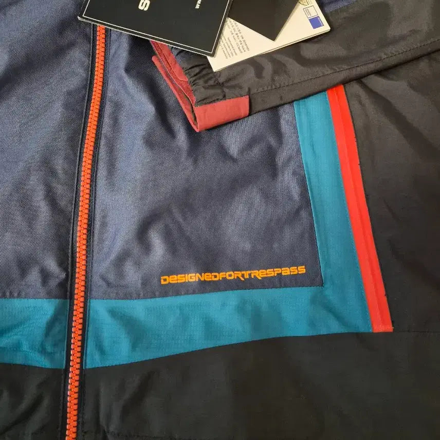[BUNJANG] Trespass Sympatex Waterproof and Windproof Outdoor Jacket / [새상품 트레스패스(Trespass) 심파텍스 최고급 등산/아웃도