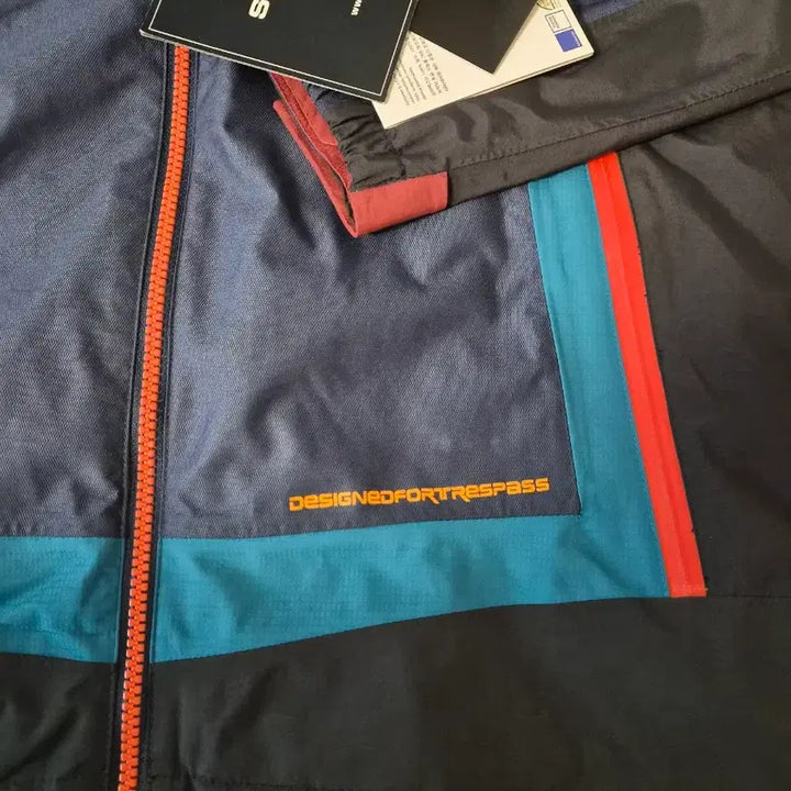 [BUNJANG] Trespass Sympatex Waterproof and Windproof Outdoor Jacket / [새상품 트레스패스(Trespass) 심파텍스 최고급 등산/아웃도