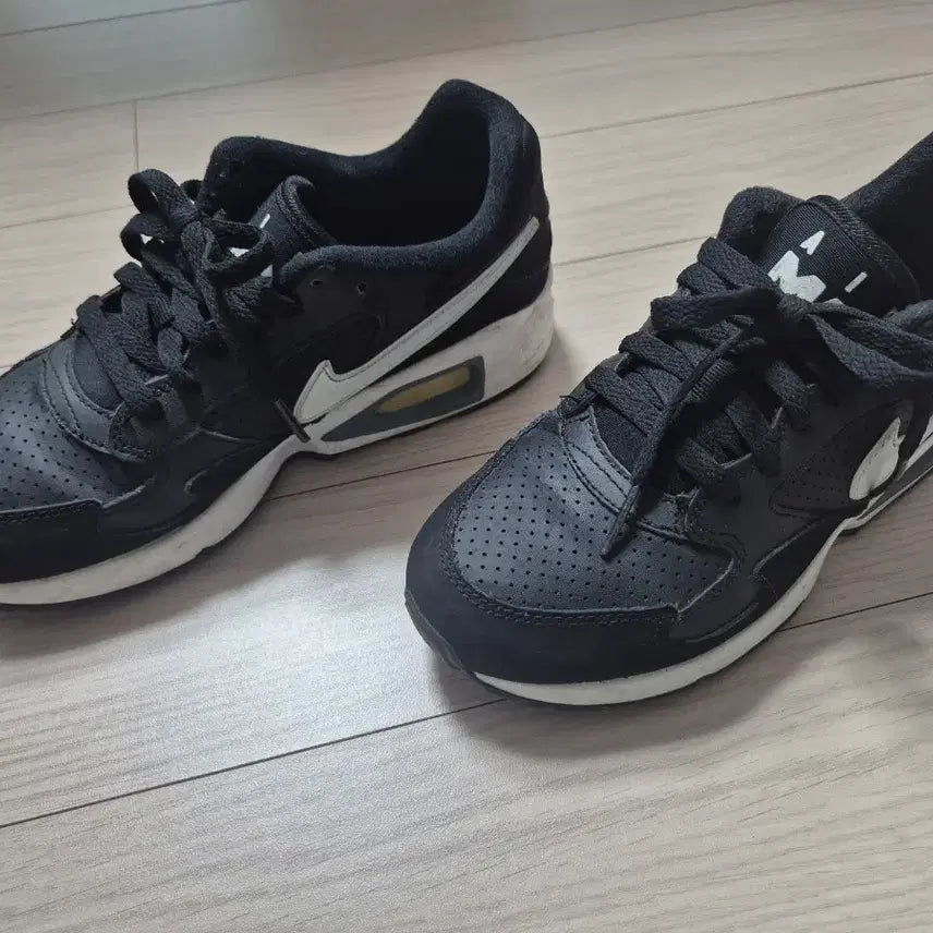 [BUNJANG] Nike Air Max ST 235 / 나이키 에어맥스 ST 235