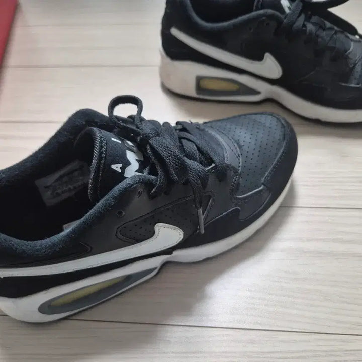 [BUNJANG] Nike Air Max ST 235 / 나이키 에어맥스 ST 235