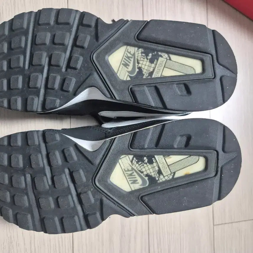 [BUNJANG] Nike Air Max ST 235 / 나이키 에어맥스 ST 235