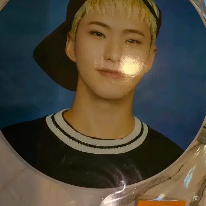 [BUNJANG] SEVENTEEN Hoshi Image Pick It Fan / 새상품) 세븐틴 호시 이미지 피켓 부채 판매합니다
