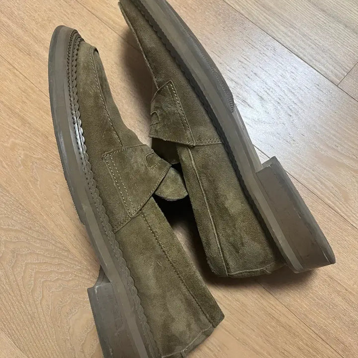 [BUNJANG] stu Suede Loafers Beige 280 / [43] stu 스웨이드 로퍼 베이지 280