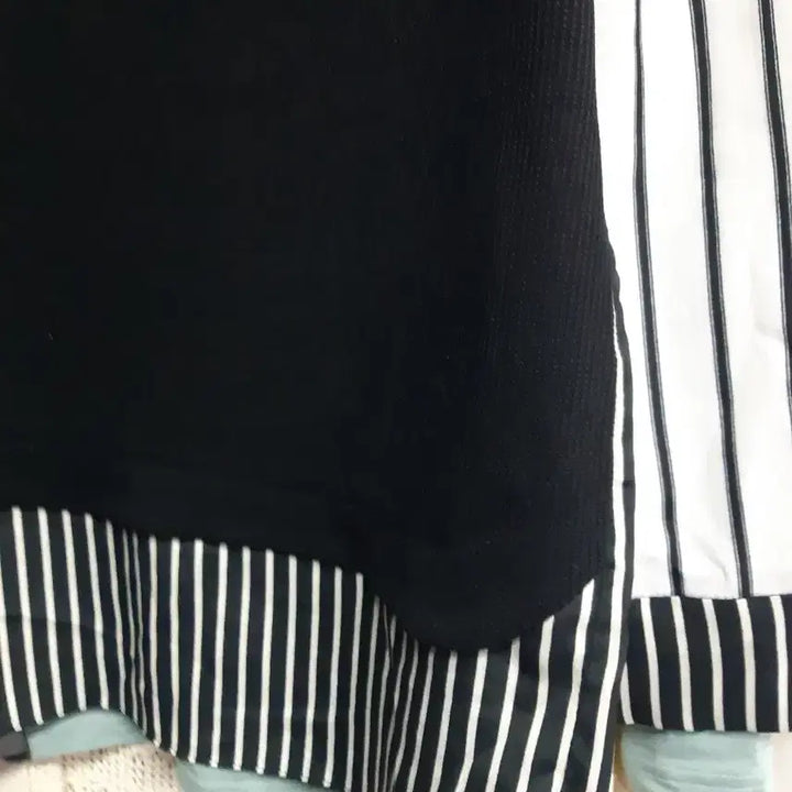 [BUNJANG] Black Stripe Long Blouse / 블랙 스트라이프 배색 롱 블라우스